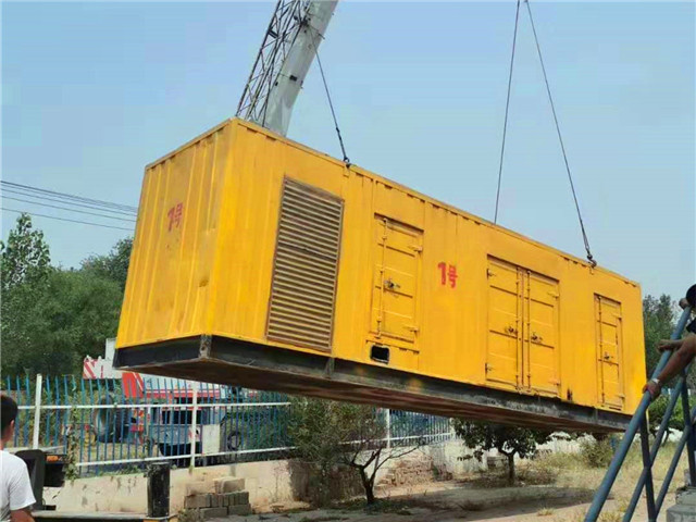 钢城300KW柴油发电机组油耗是多少？